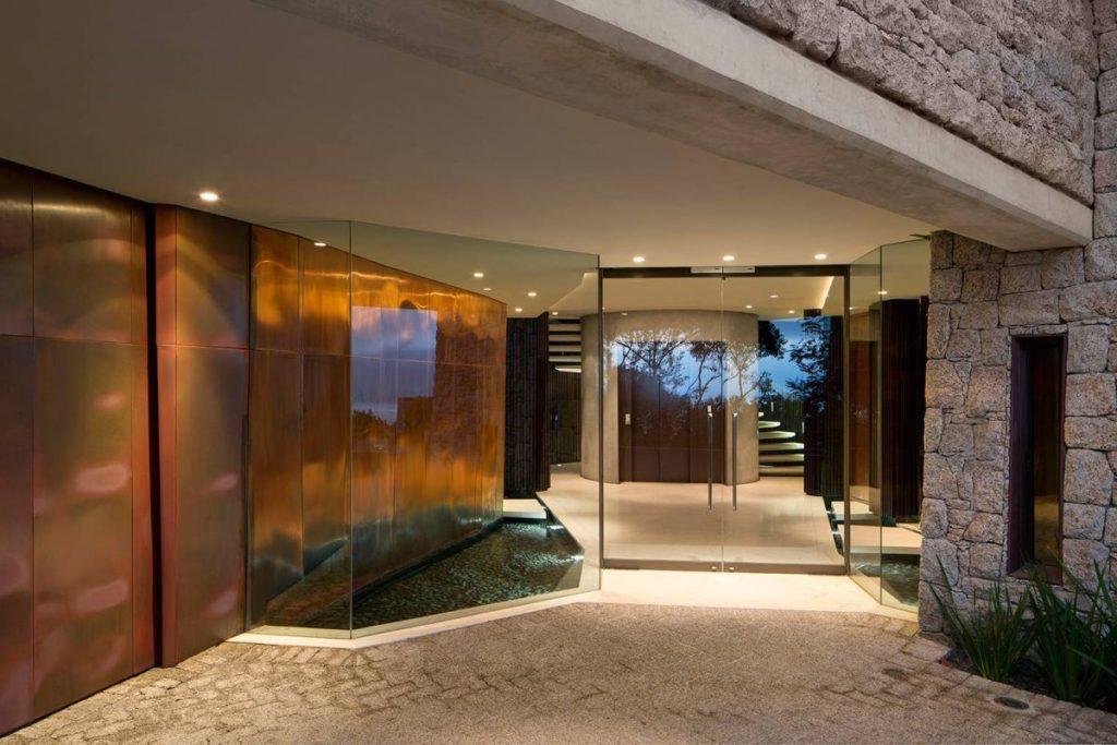 The Iron Man Villa photo 2025 05 07 10 54 40 5