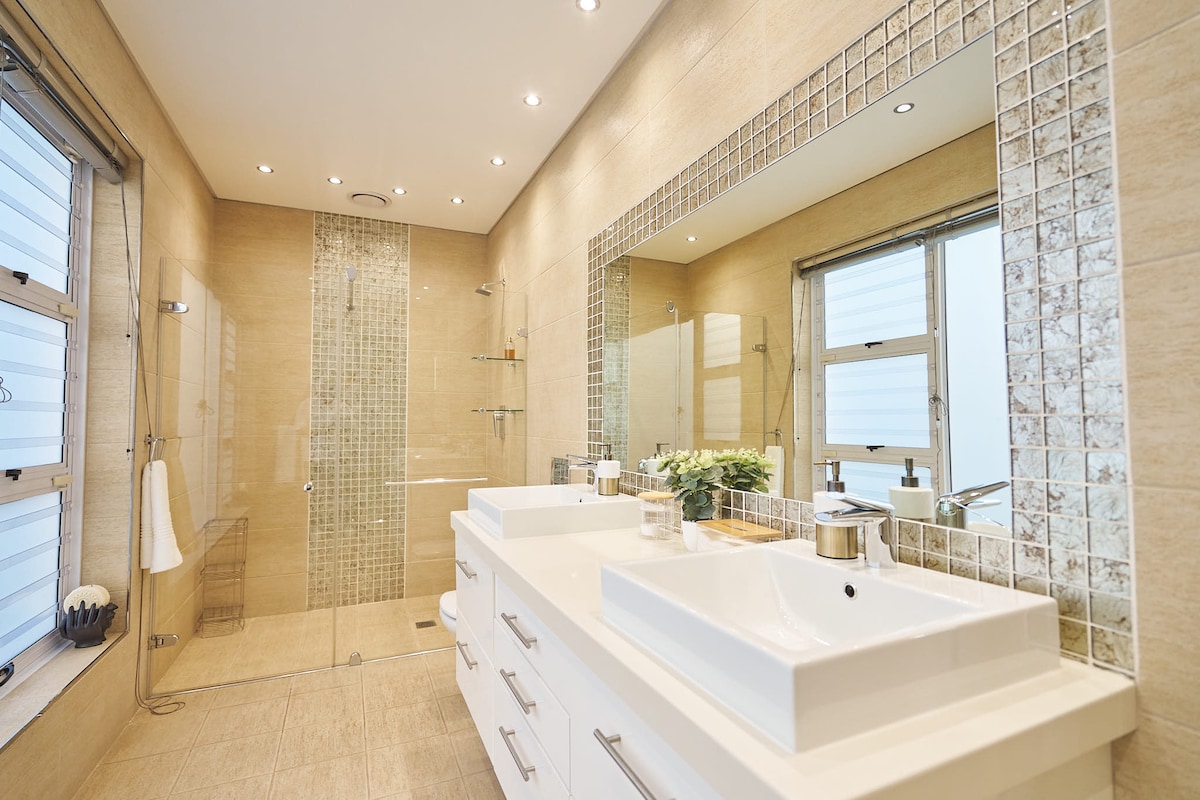 Solara Villa 42997d0a d918 4569 9f3a 3abc8e822bd7