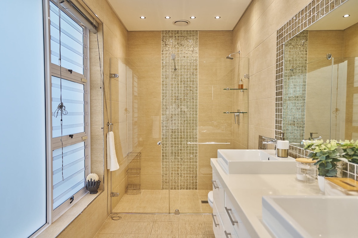 Solara Villa 5ed1df32 c04a 4079 9d27 c98ddddbcc96