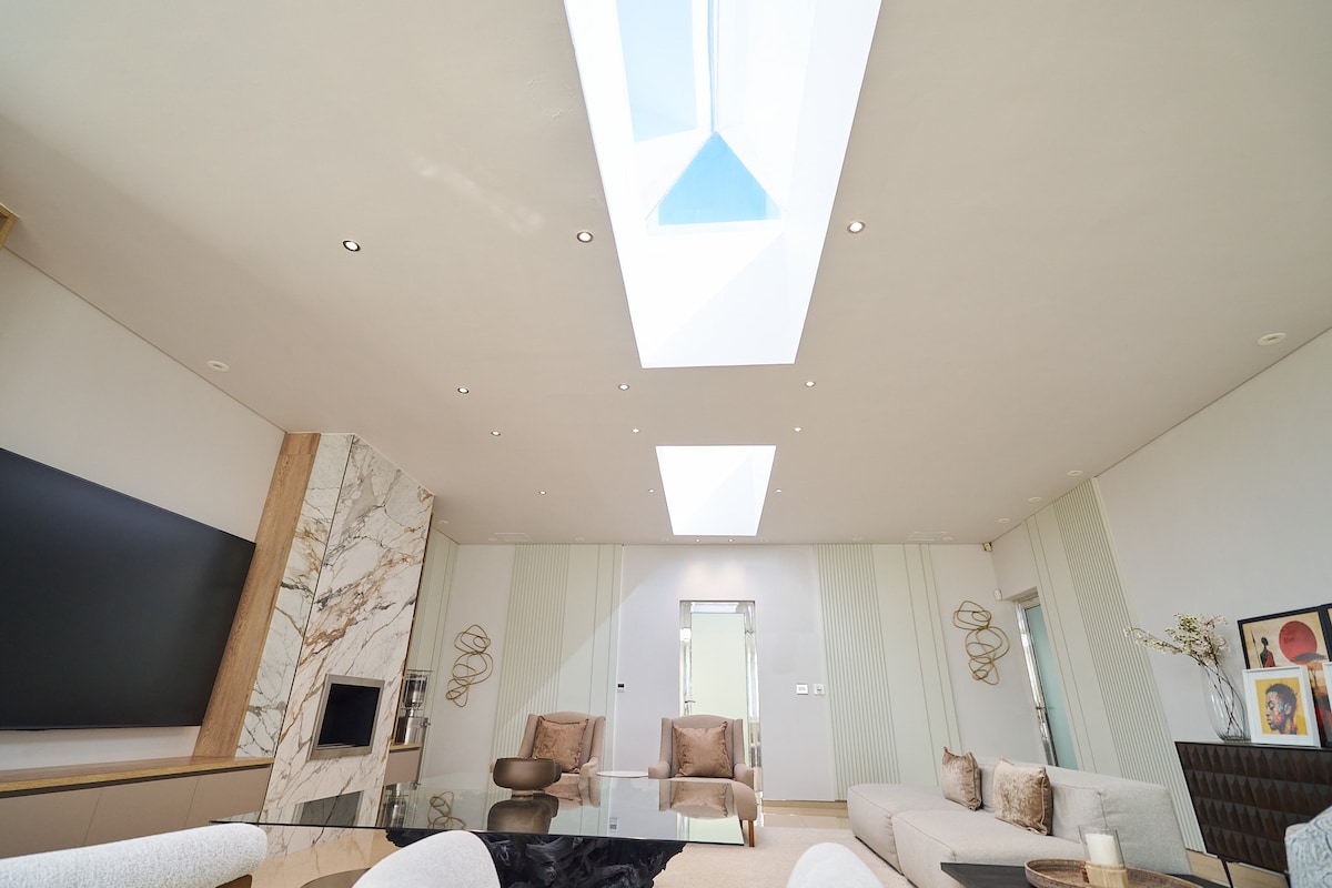 Solara Villa 86ee38c3 a917 409c b537 a67da84094a4