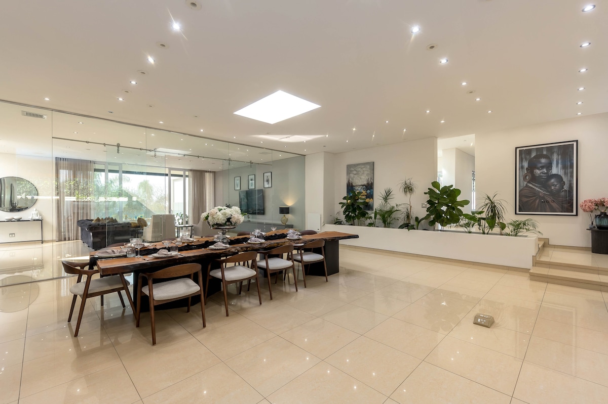 Solara Villa ab851c77 86c4 45bf 93e5 87b8476673bb