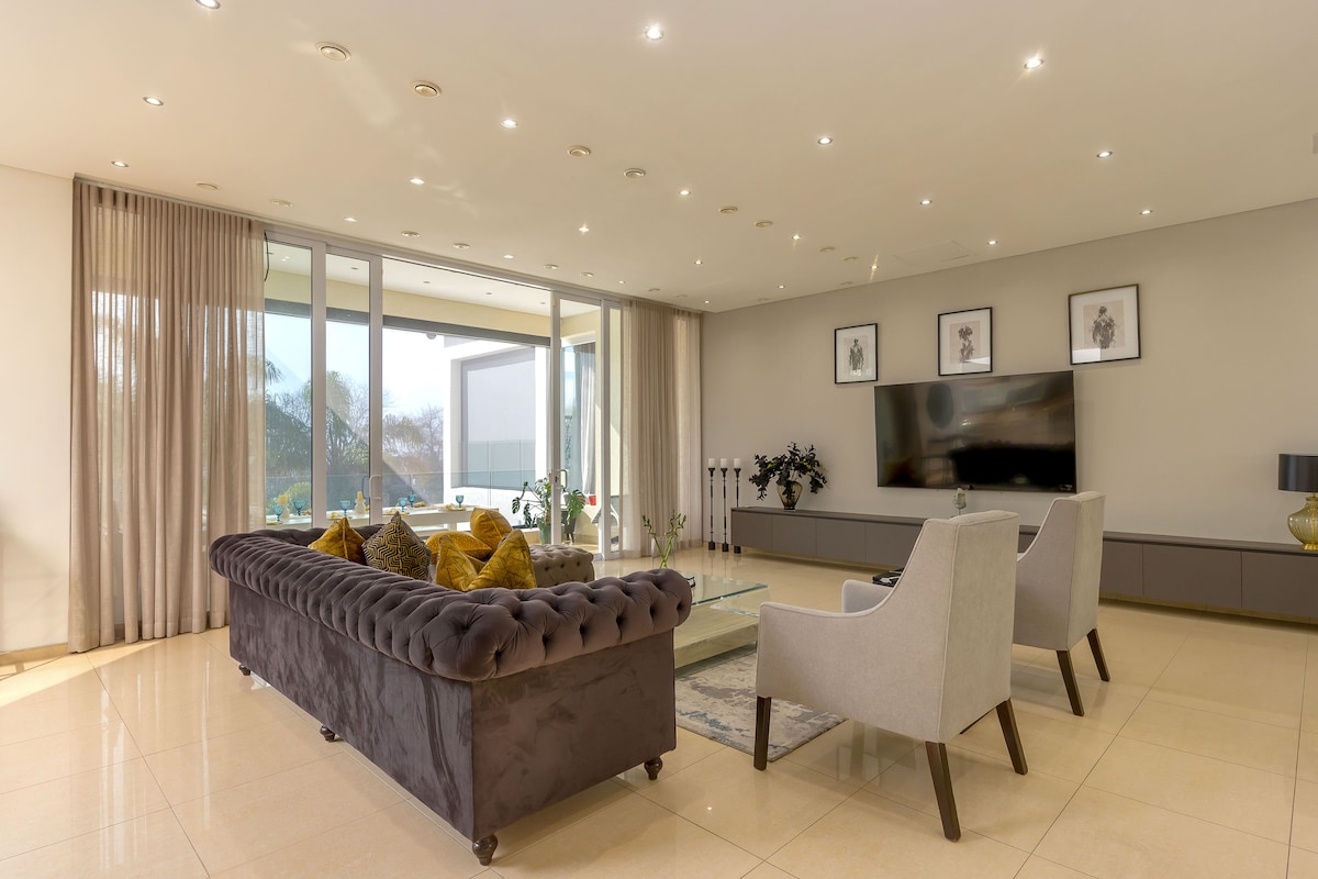 Solara Villa ffe24161 26c4 4c43 a804 9fe623b25956