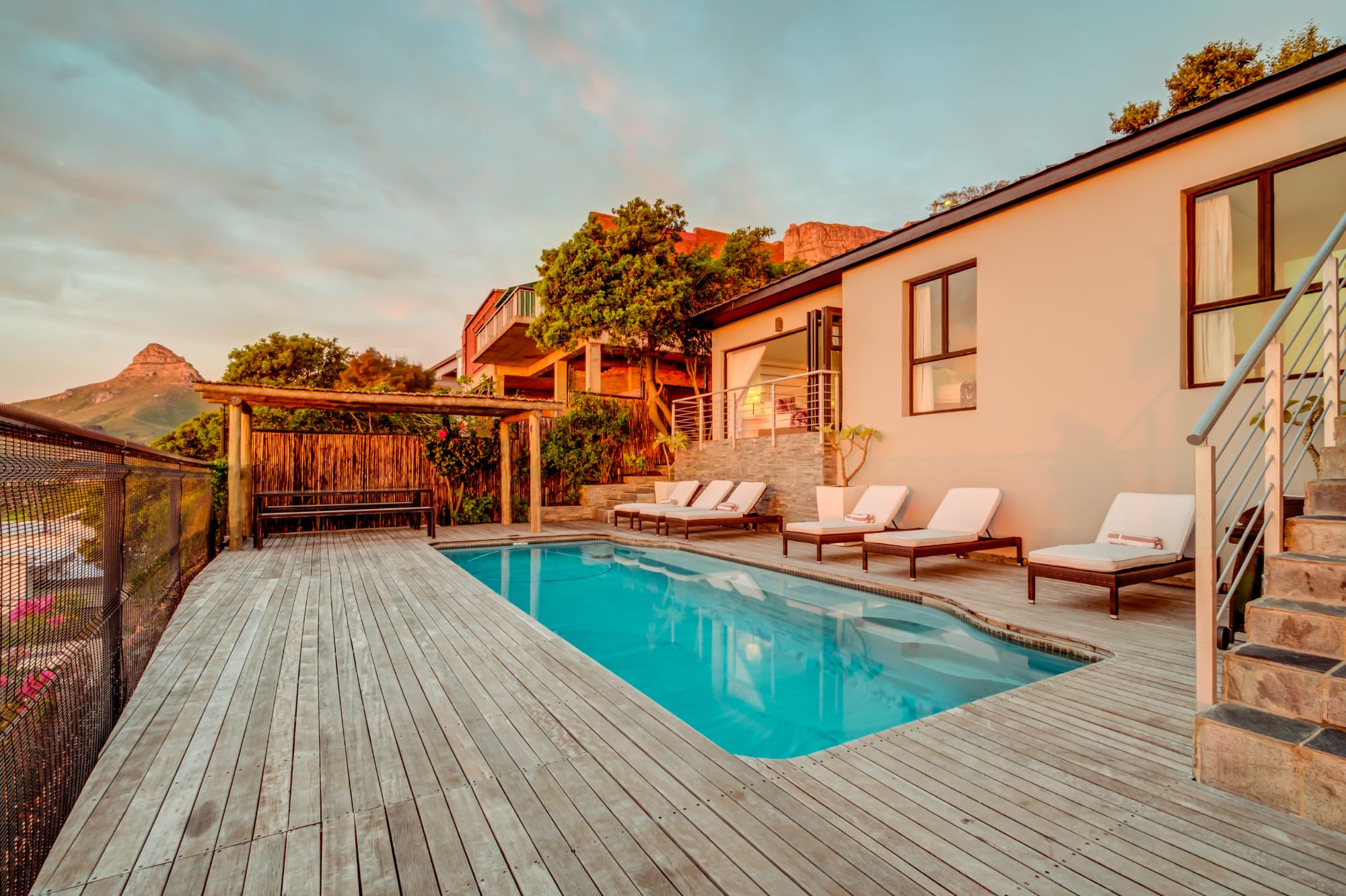 Sunset Views Villa qt7bomsh91xdad3syn2d.jpg
